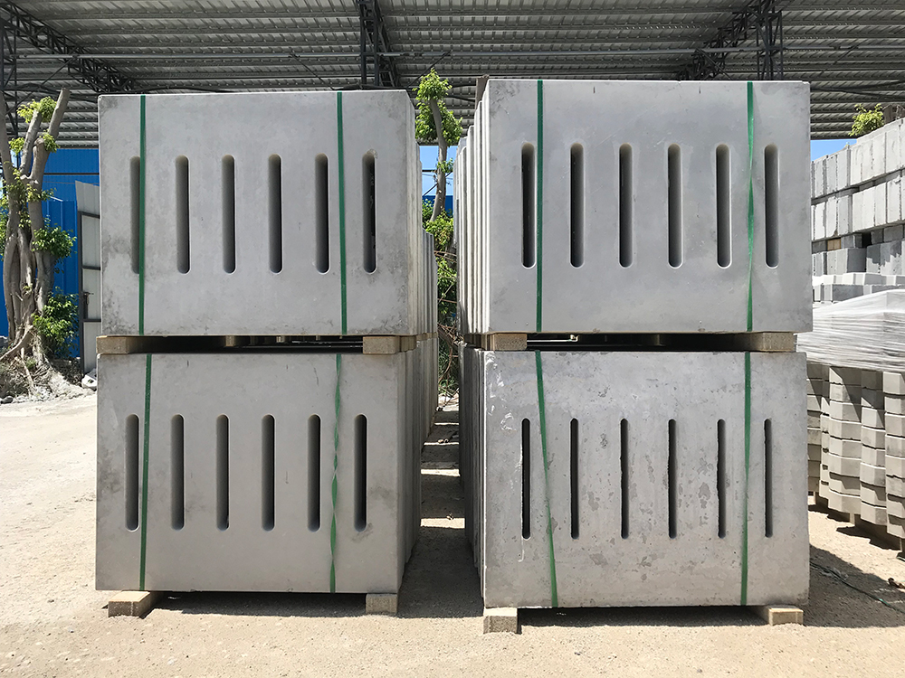 廣州南沙水泥蓋板首選<廣東華堅水泥製品構件>,經(jīng)久耐用,規(guī)格齊全!